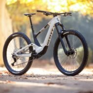vtt autonomie batterie 120km offres VTT électrique Scott