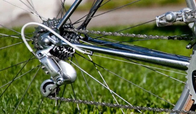 Meilleures marques Dérailleurs & Chaînes pour Vélos